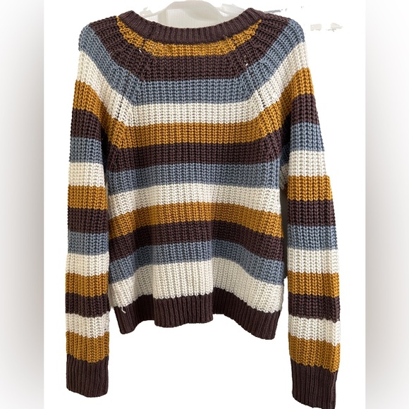 Women’s comfy sweater for spring - Picture 3 of 3